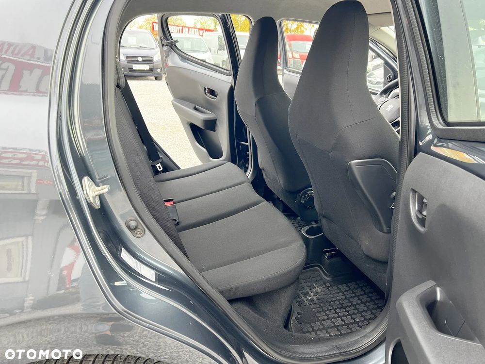 Peugeot 108 - 12