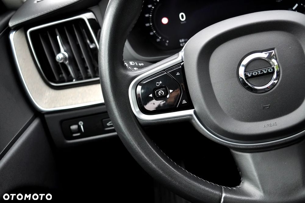 Volvo XC 60 B4 D AWD Geartronic Inscription - 26