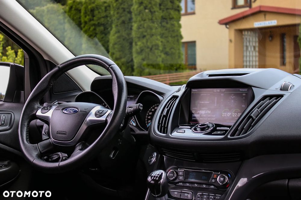 Ford Kuga 1.5 EcoBoost 2x4 Titanium - 31