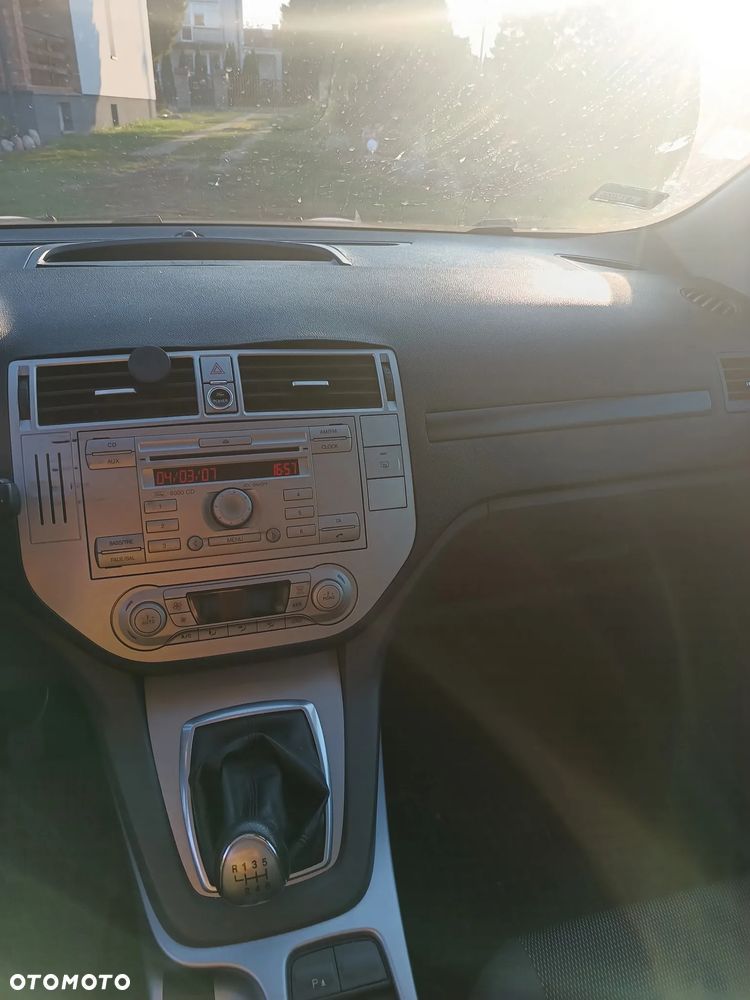 Ford Kuga - 2