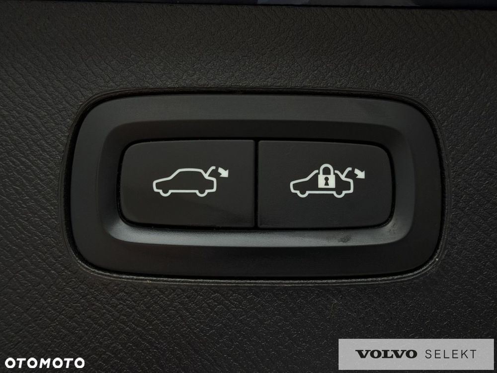 Volvo XC 90 - 29