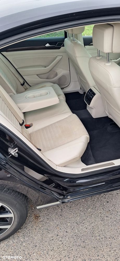 Volkswagen Passat 2.0 TDI BMT Highline - 10