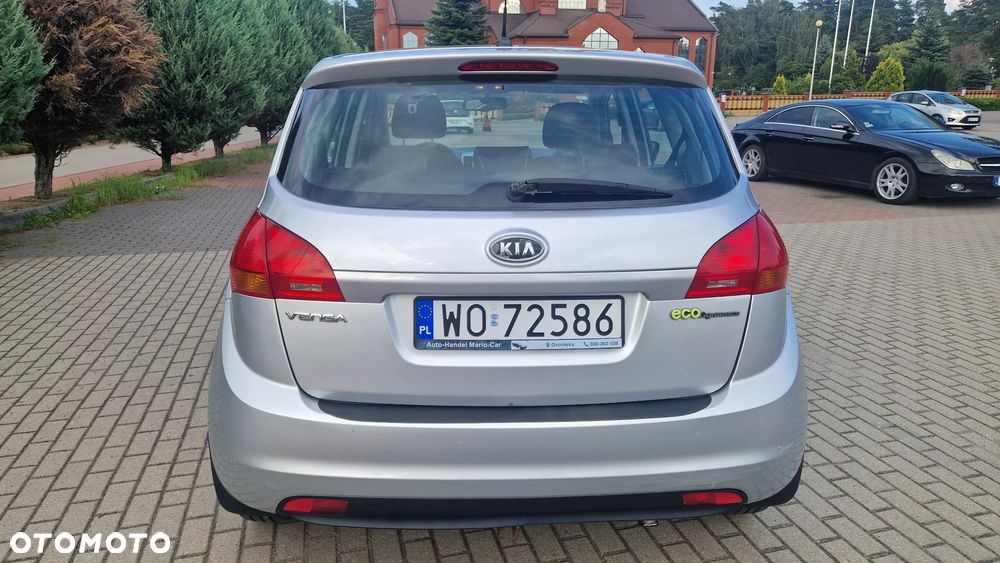 Kia Venga 1.6 CRDi 128 Business Line - 4