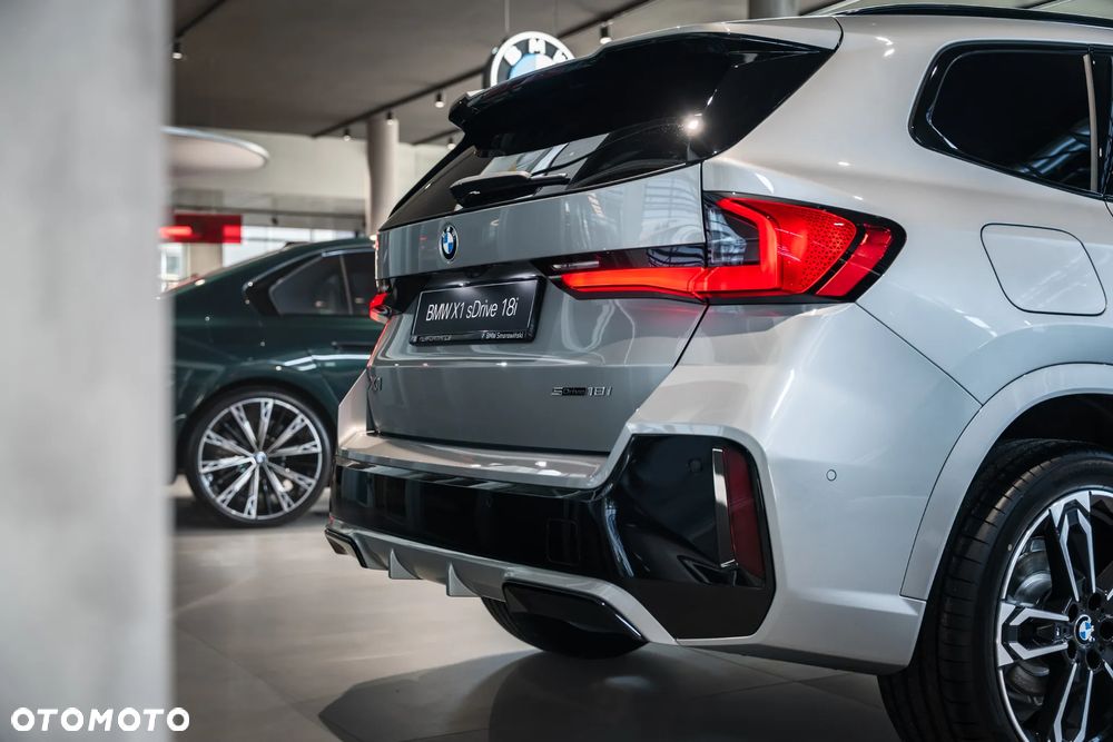 2026 BMW X1 sDrive18i M Sport, photograph 9