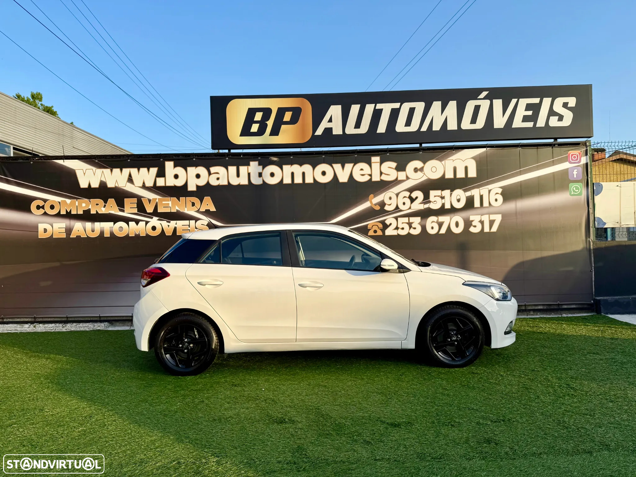 Hyundai i20 1.1 CRDi Blue Access+Bluetooth - 3
