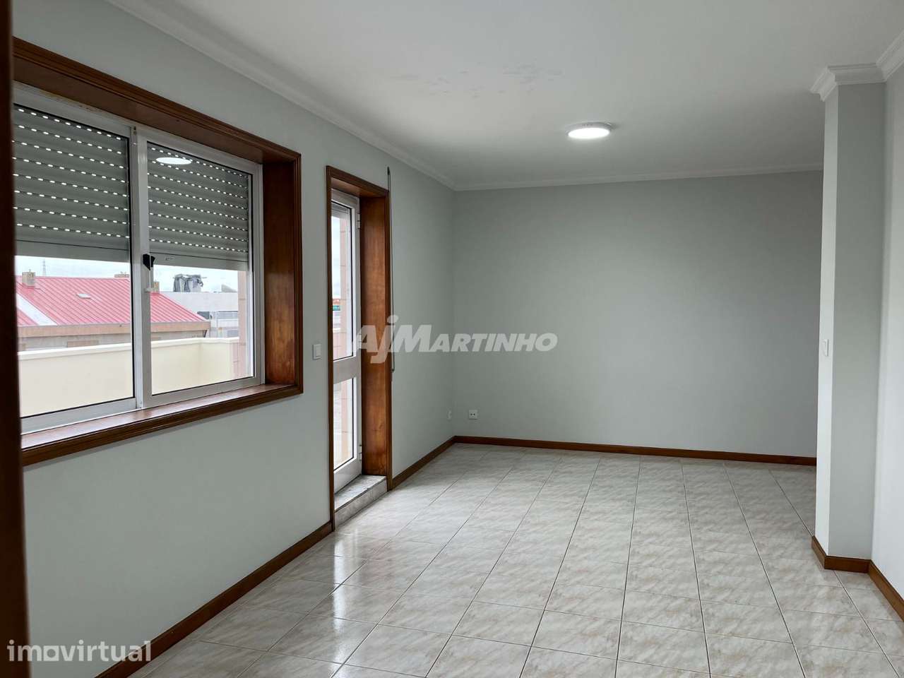 Excelente  T1 com Terraço Próximo ao Hospital São João em São Mamed... - Grande imagem: 5/14