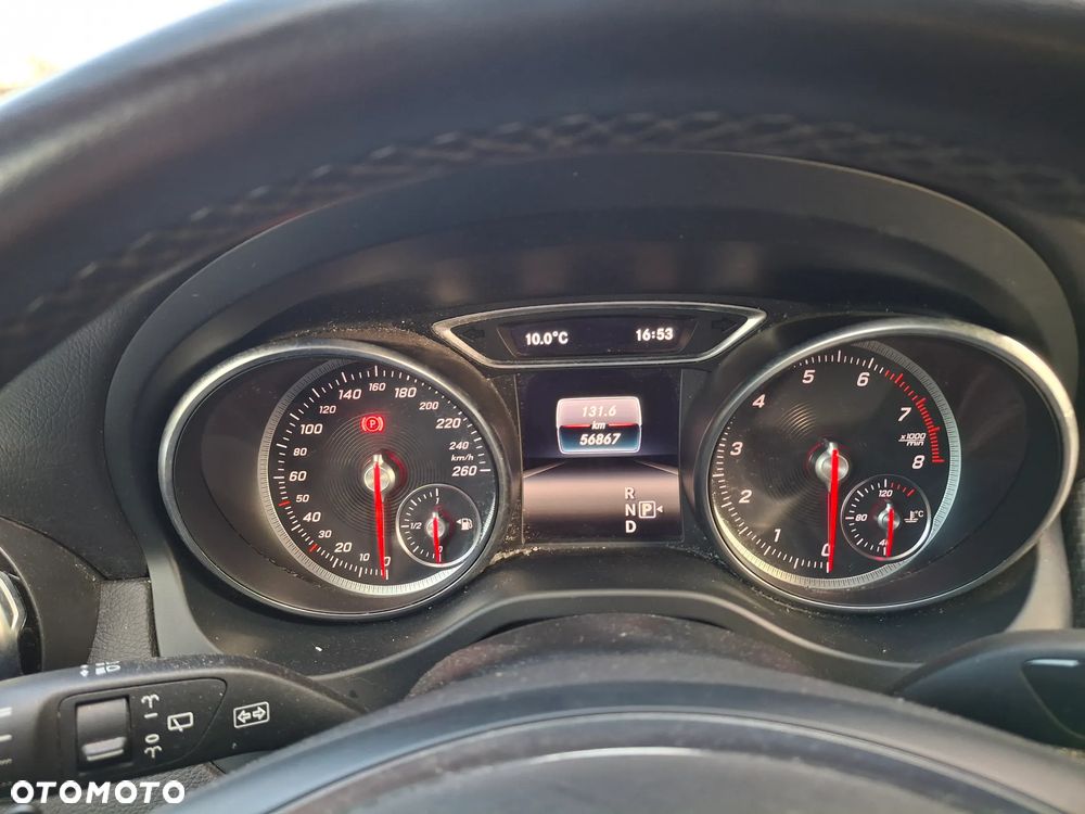 Mercedes-Benz GLA 180 7G-DCT Edition 1 - 11