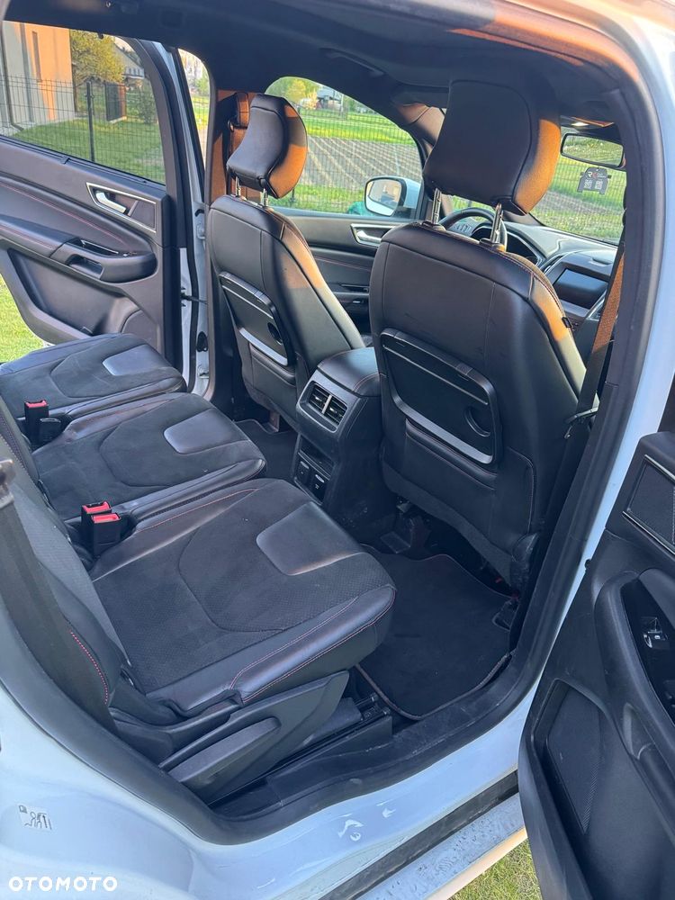 Ford S-Max - 9