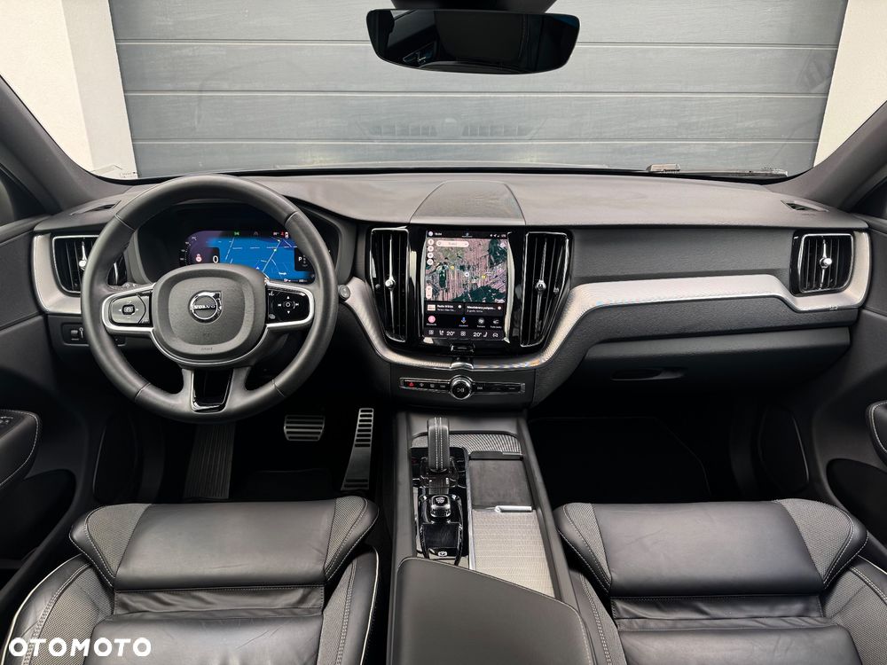 Volvo XC 60 B4 D AWD Plus Dark - 13