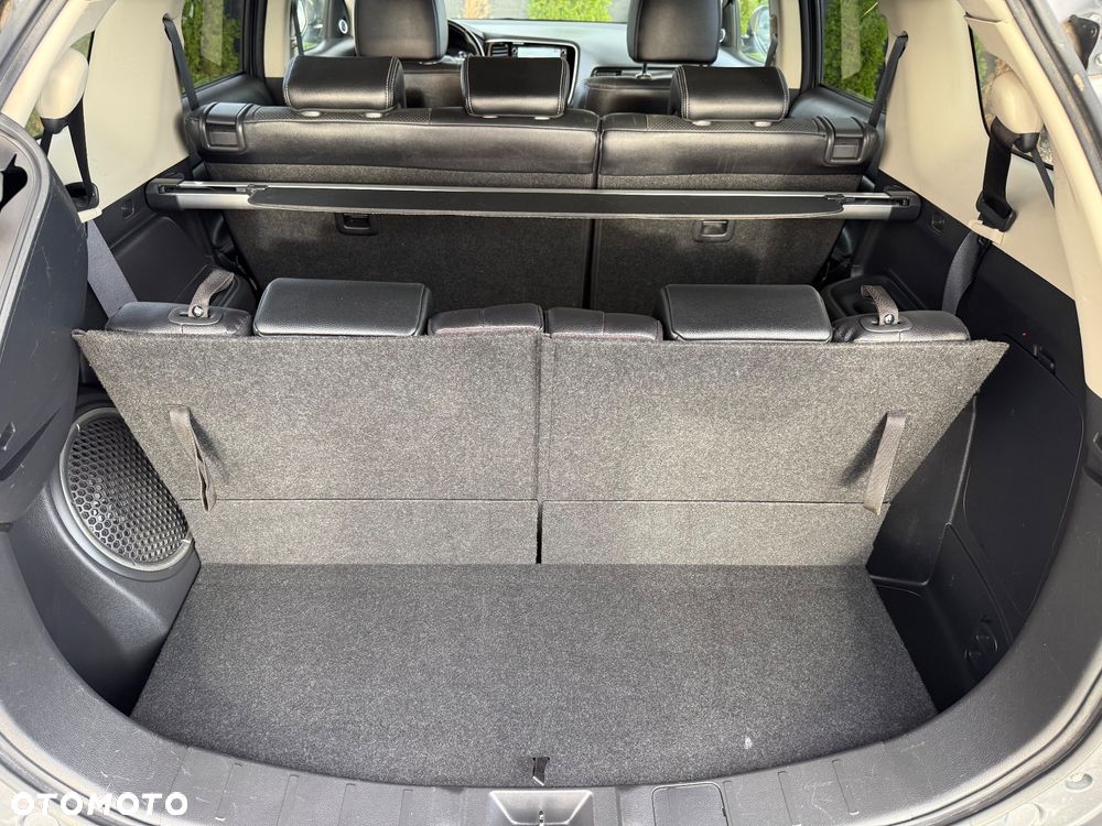 Mitsubishi Outlander - 20