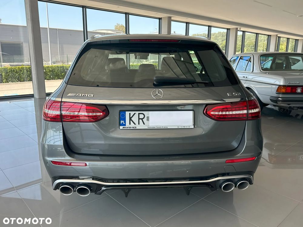 Mercedes-Benz Klasa E AMG 53 4-Matic+ - 3
