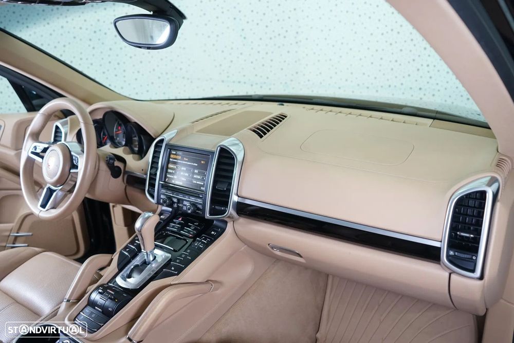 Porsche Cayenne 3.0 V6 - 18