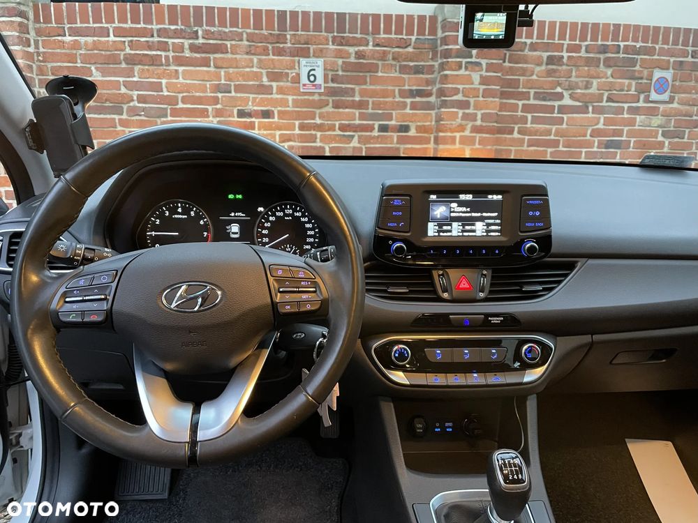 Hyundai i30 1.4 Classic + - 13