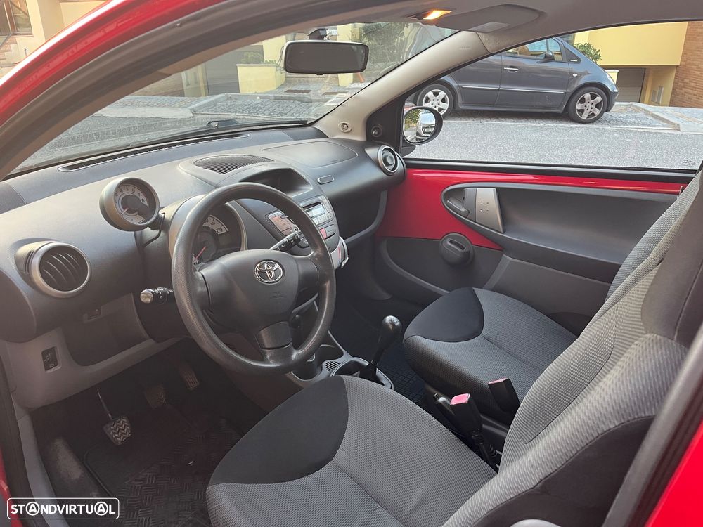 Toyota Aygo CoolRed - 5
