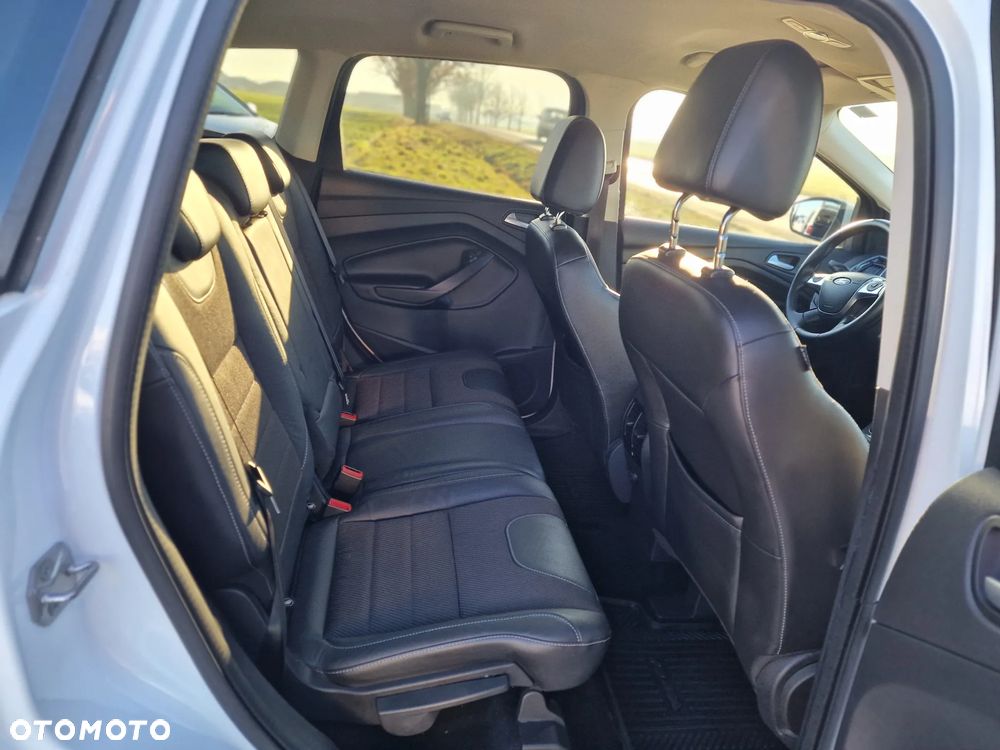 Ford Kuga 2.0 TDCi 4x4 Titanium - 26