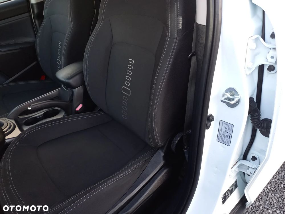 Kia Sportage 1.7 CRDI 2WD Attract - 33