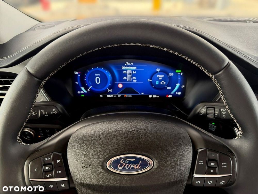 Ford Kuga - 18