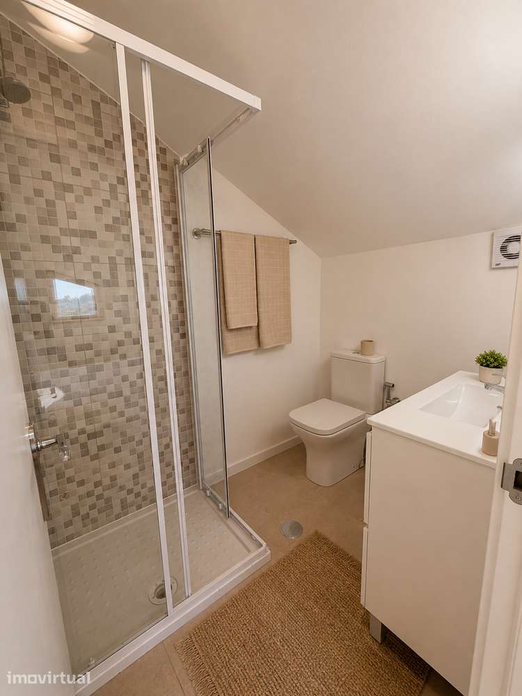 Quarto com WC privativo - Grande imagem: 3/4