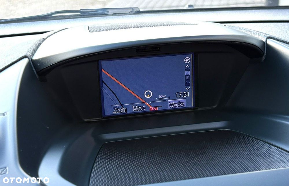 Ford C-MAX 1.6 Ti-VCT SYNC Edition - 31