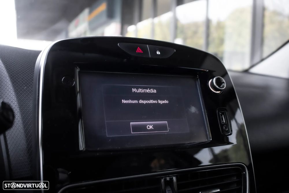 Renault Clio Sport Tourer 1.5 dCi Confort - 31