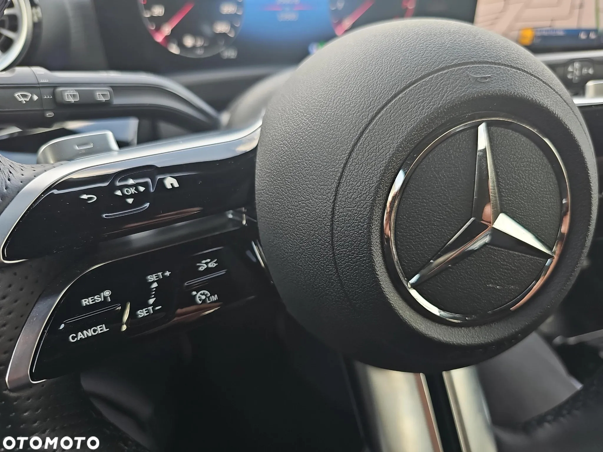 Mercedes-Benz Klasa A 220 4Matic 8G-DCT Lim AMG Line Advanced Plus - 23