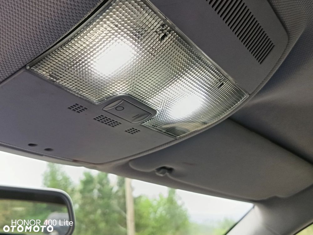 Audi A3 3-drzwiowe 2.0 FSI Ambiente - 2
