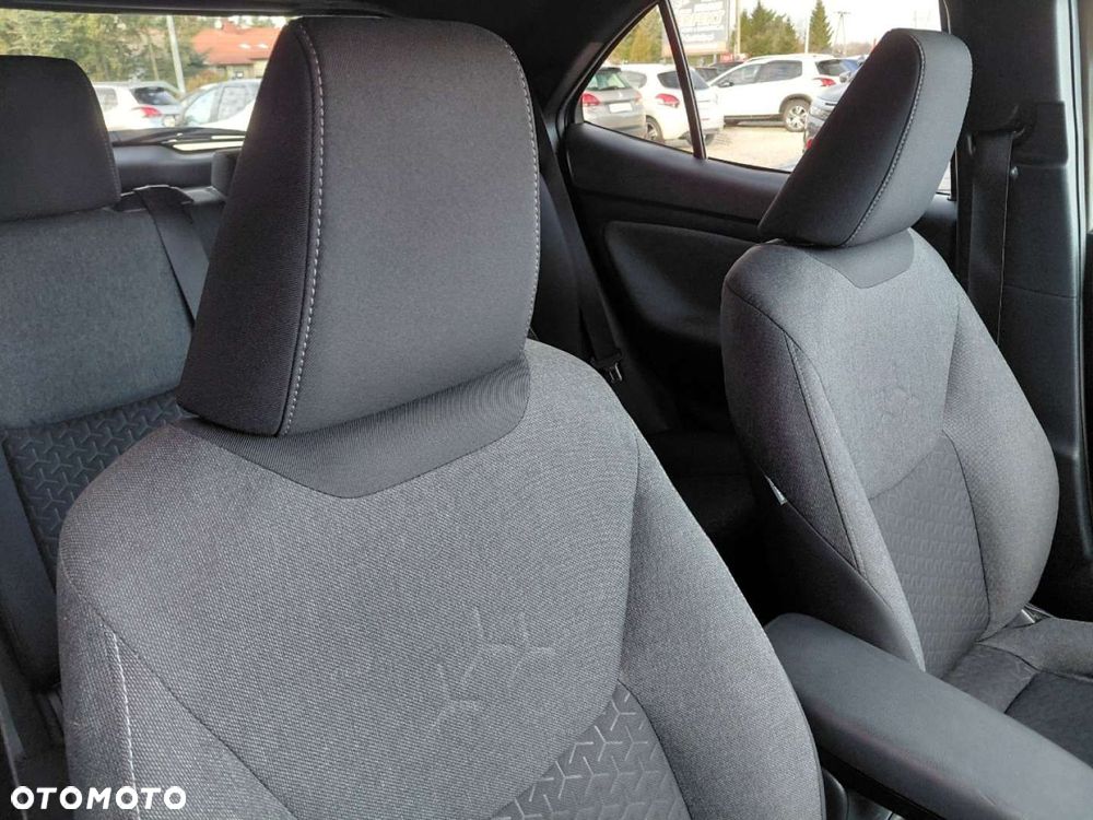 Toyota Yaris Cross - 18