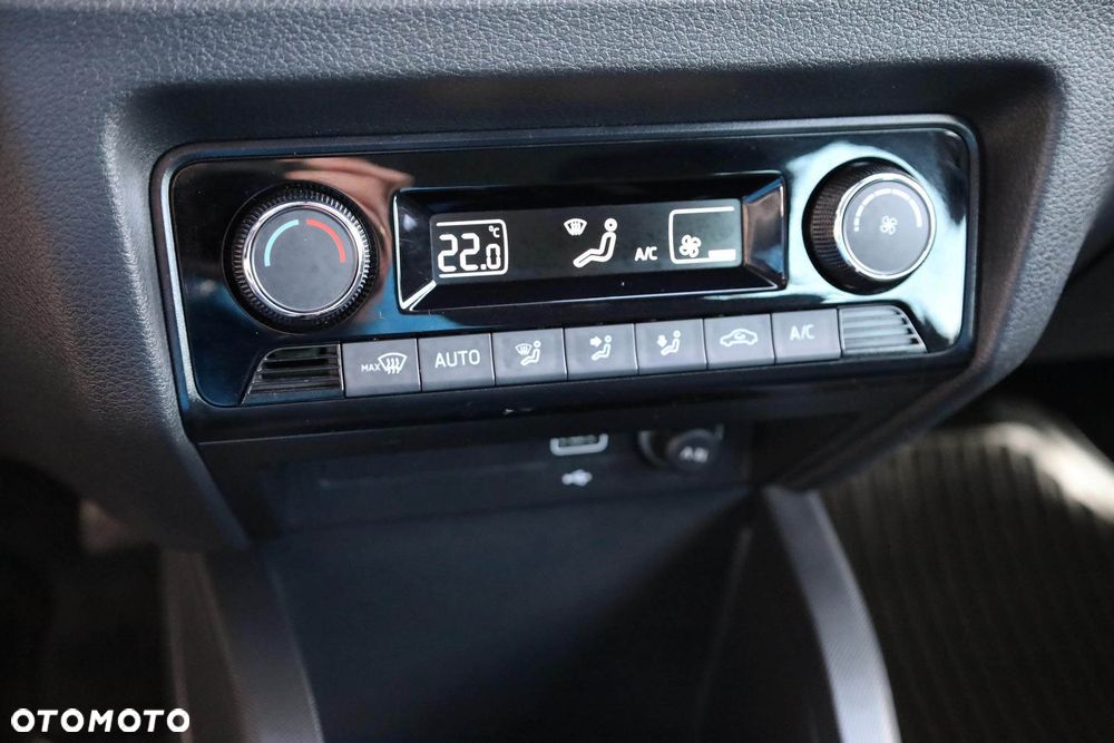 Skoda Fabia 1.0 TSI Ambition - 24