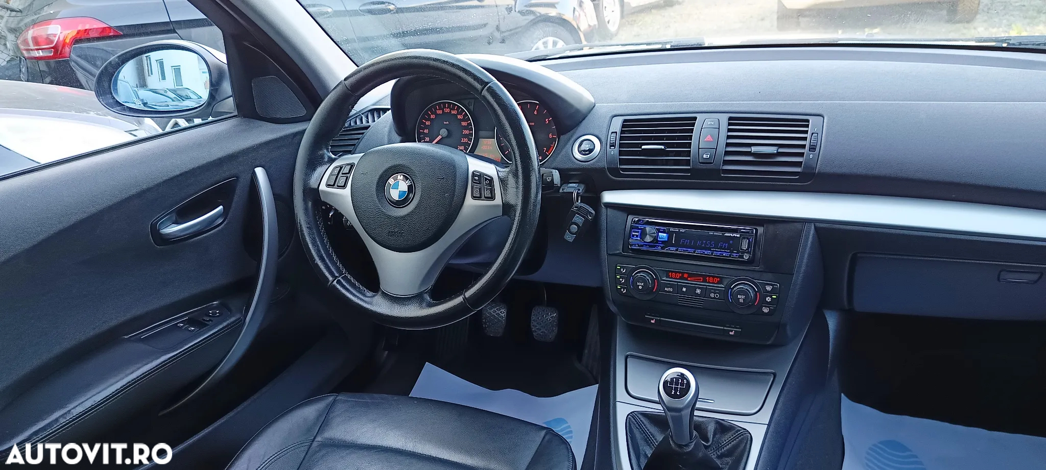 BMW Seria 1 118i - 13