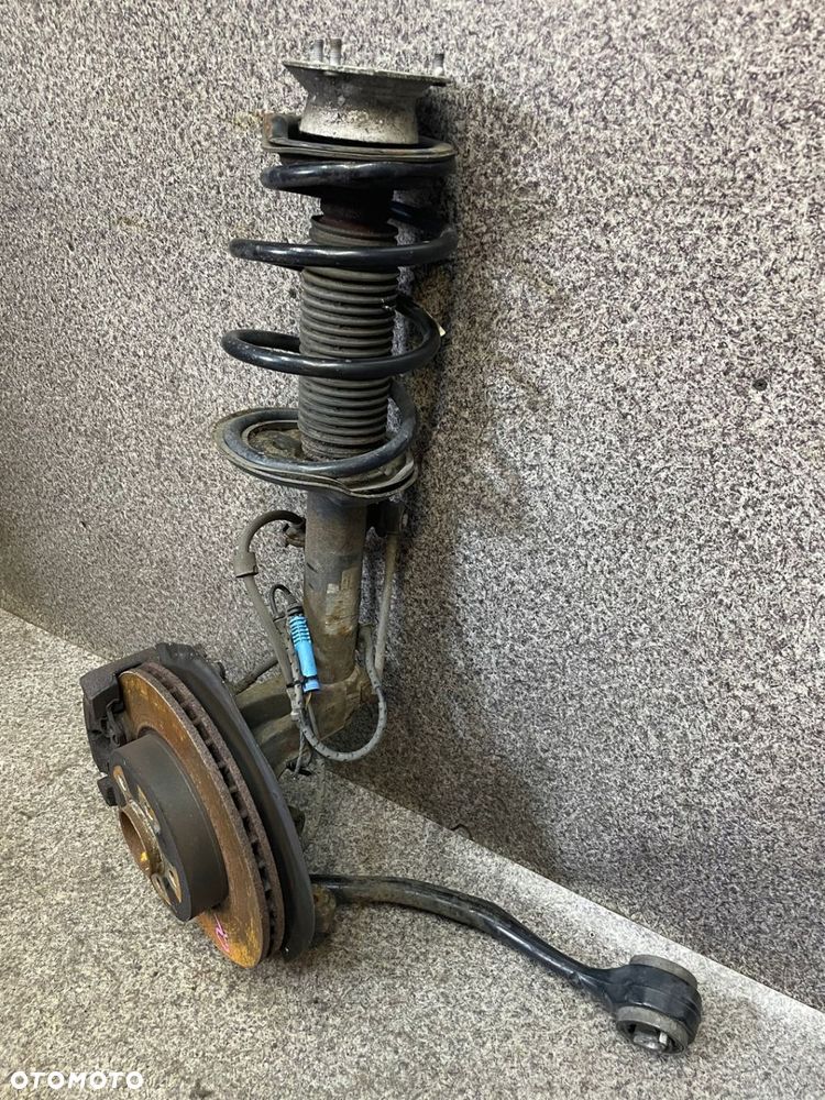 Kopyto zawieszenie mcperson wahacze prawy przod przedni BMW X3 E83 2.0D N47 - 2
