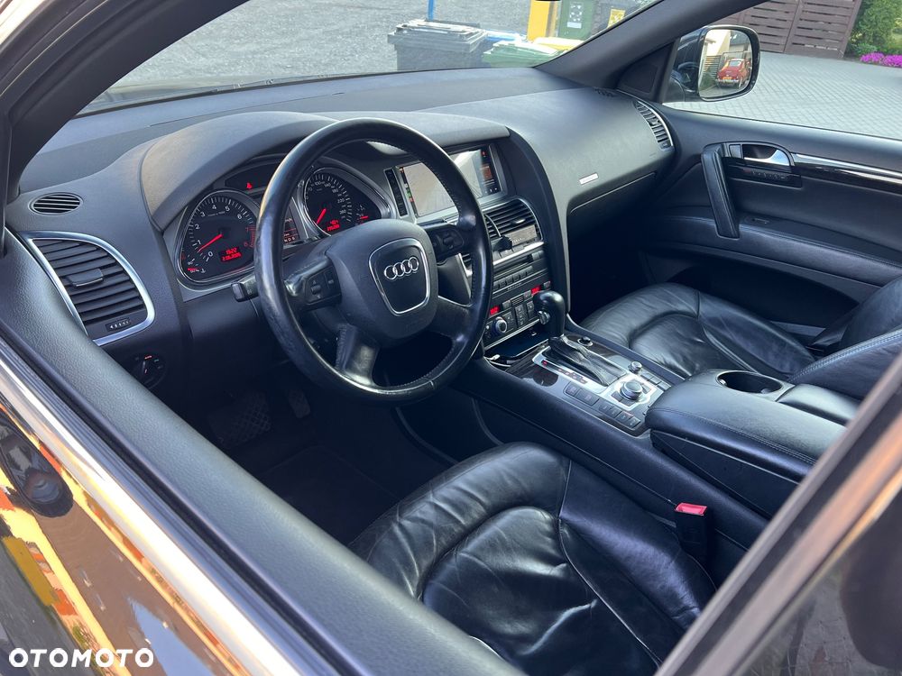 Audi Q7 - 6