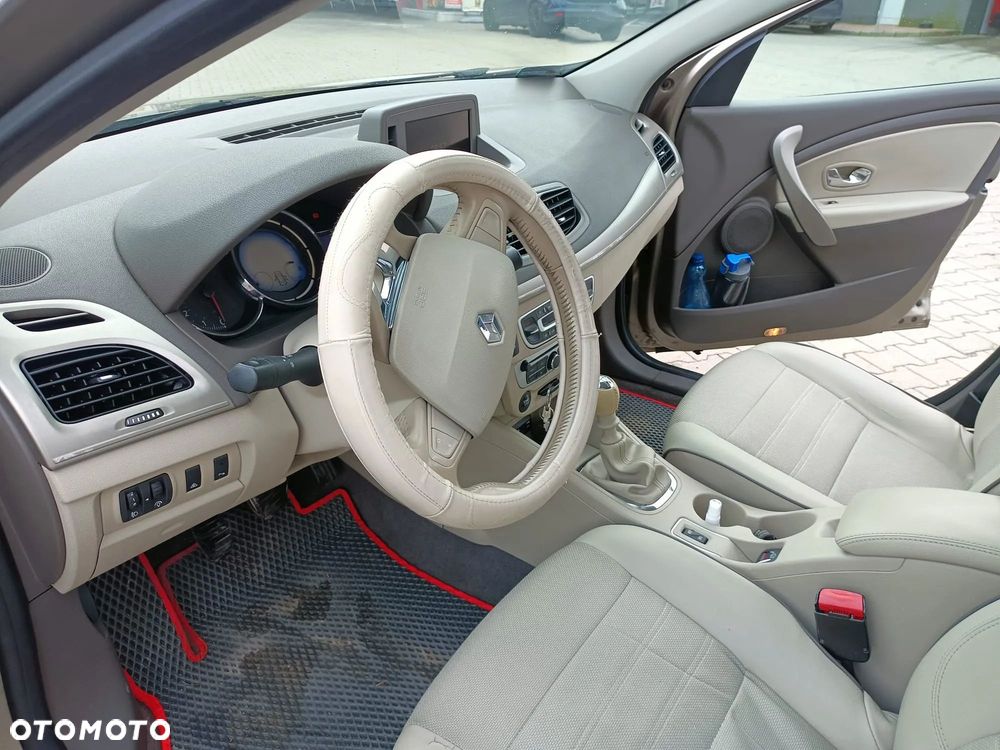 Renault Fluence 1.5 dCi Intens EU6 - 10