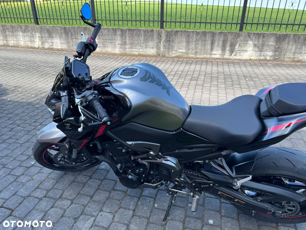 Kawasaki Z 900 - 14