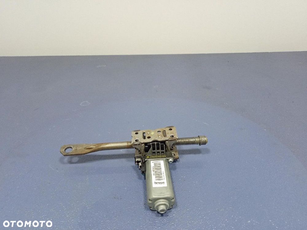 JEEP GRAND CHEROKEE IV WK2 LIFT 2017- SILNIK REGULACJI FOTELA 920428-103 - 1