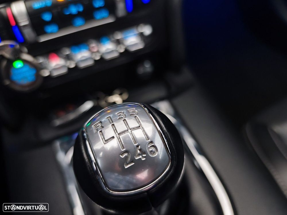 Ford Mustang 5.0 Ti-VCT GT - 26