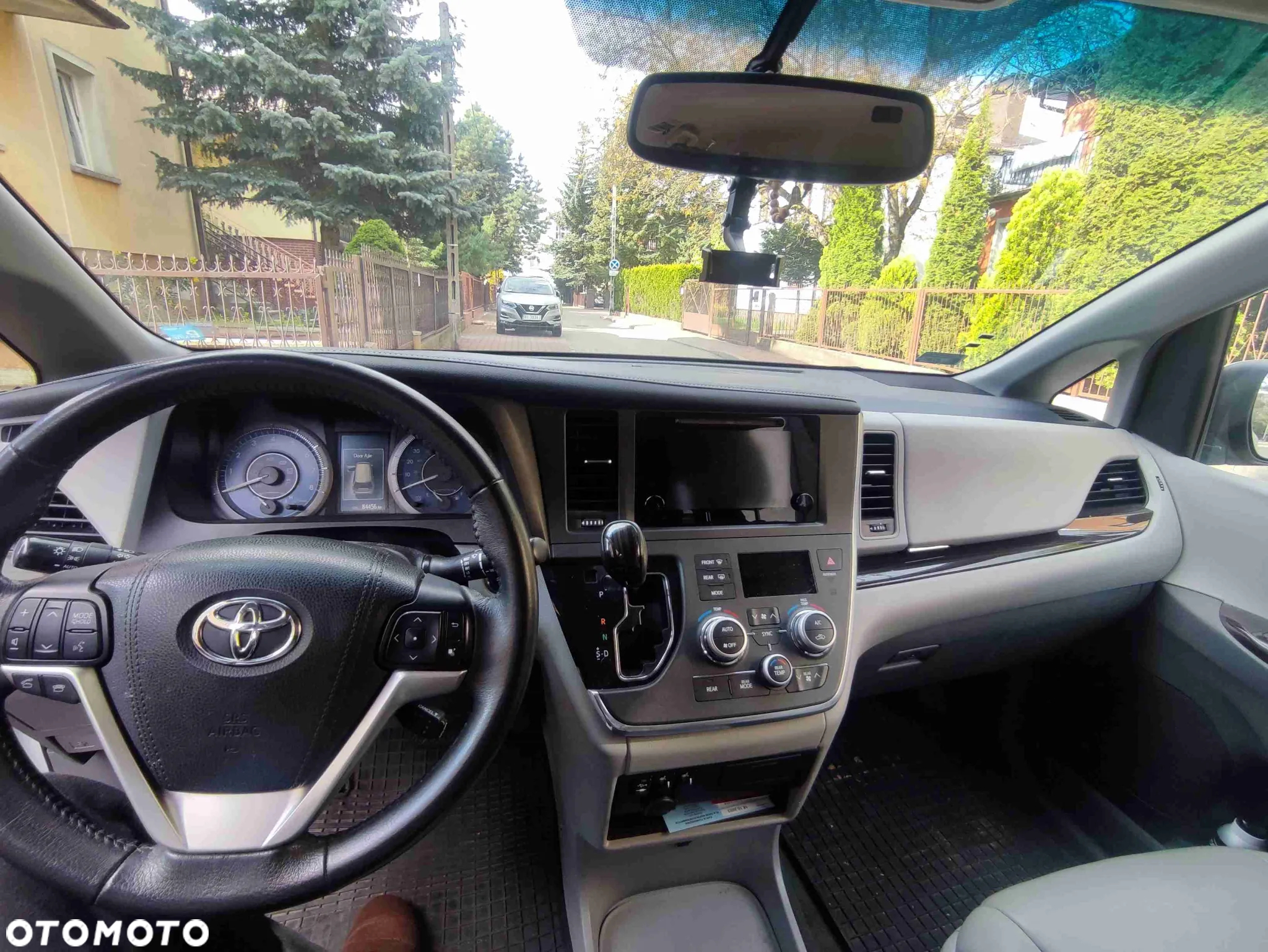 Toyota Sienna 3.5 V6 XLE AWD - 14