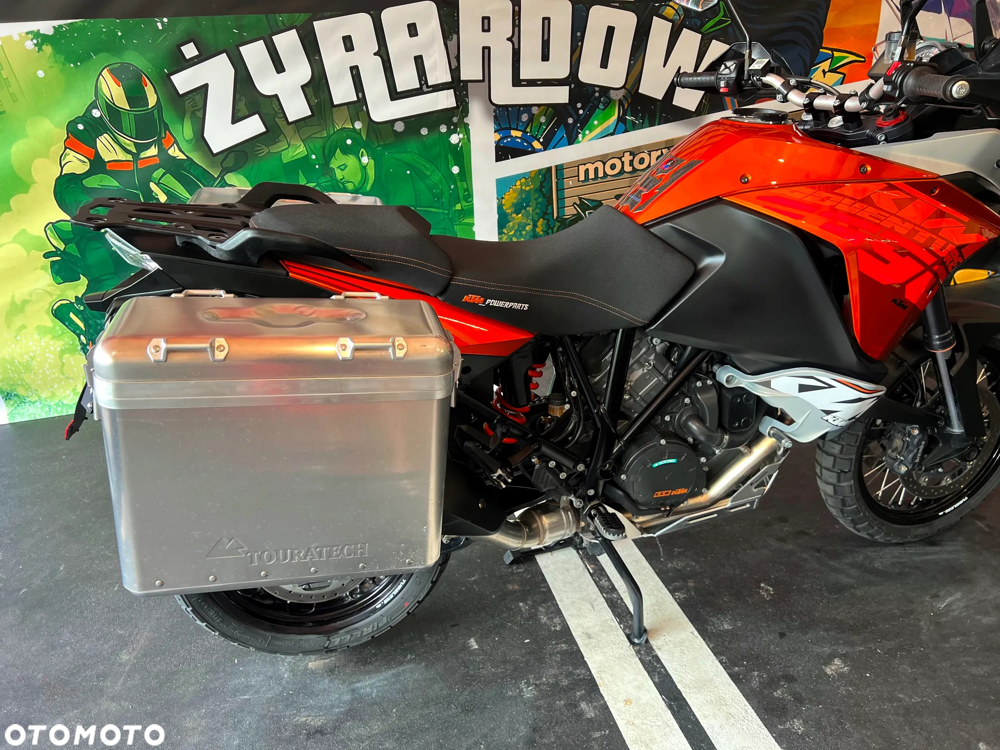 KTM Adventure - 10