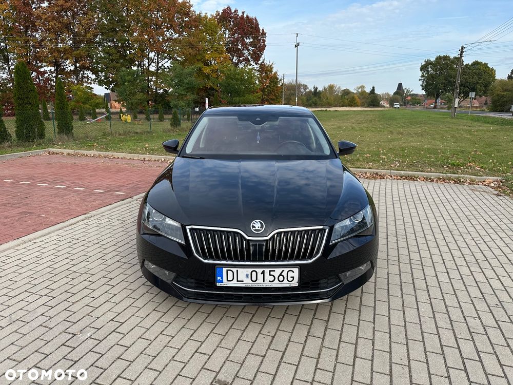 Skoda Superb 2.0 TDI L&K DSG - 2