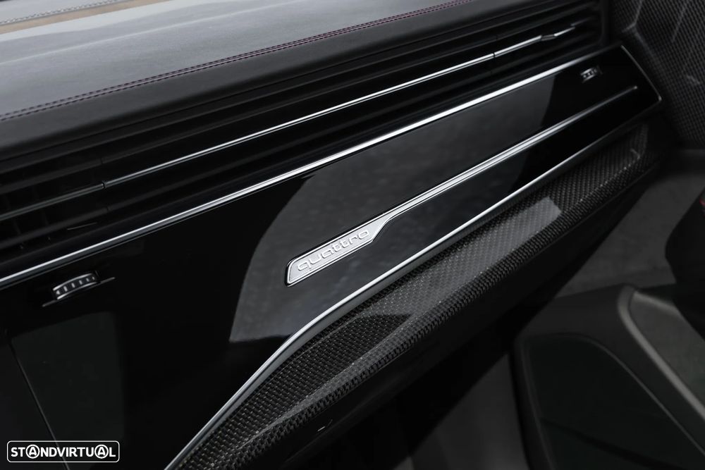 Audi Q8 SUV TFSI e quattro 360 kW tiptronic - 24