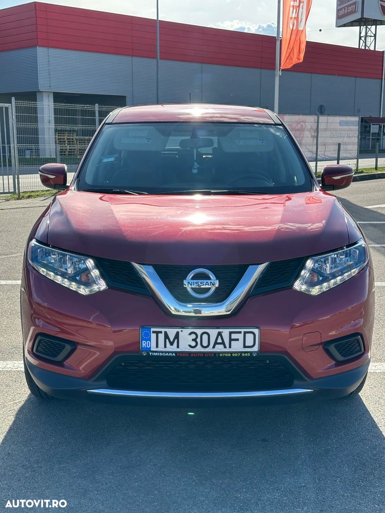 Nissan Rogue - 1