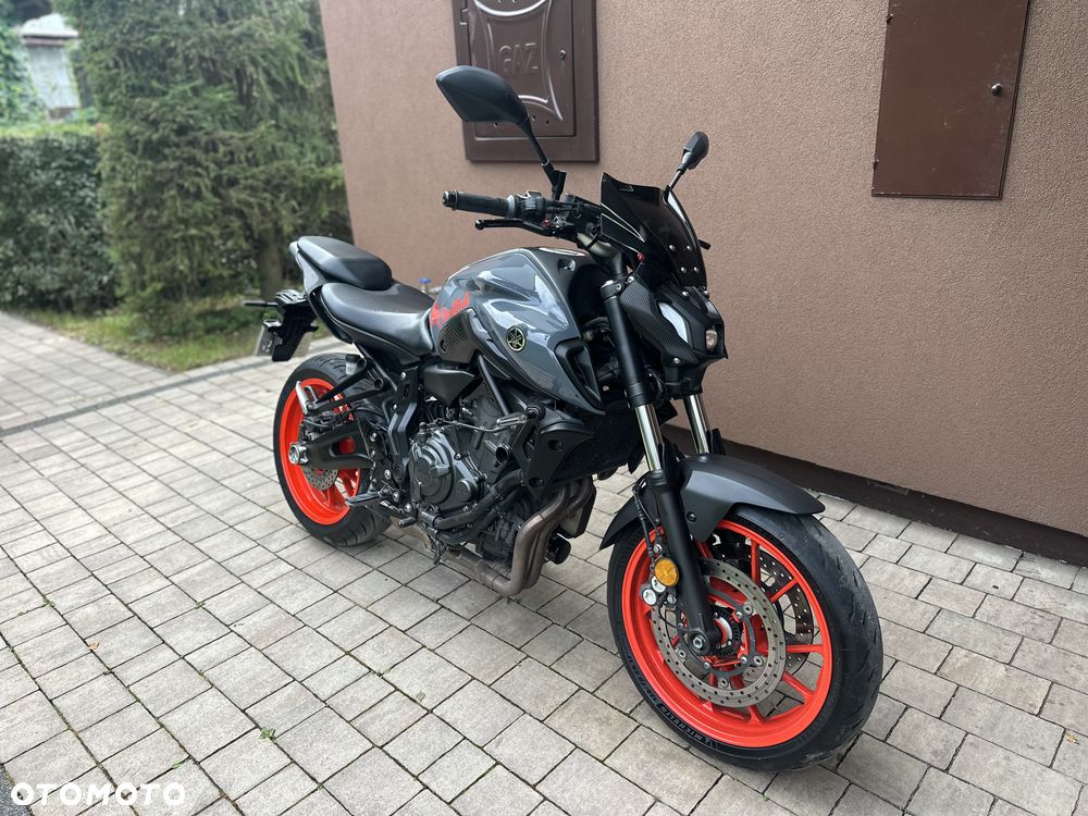 Yamaha MT - 9