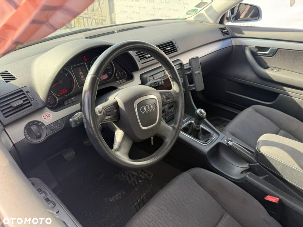 Audi A4 Limousine 2 - 8