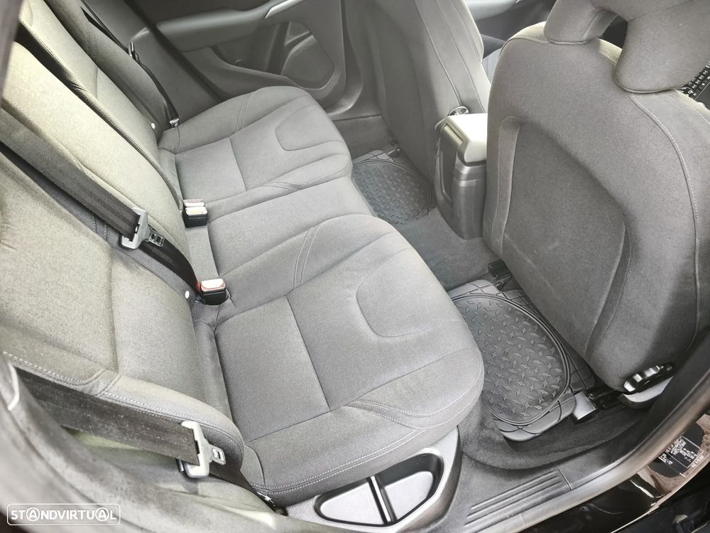 Volvo V40 Cross Country 2.0 D2 Kinetic Geartronic - 27