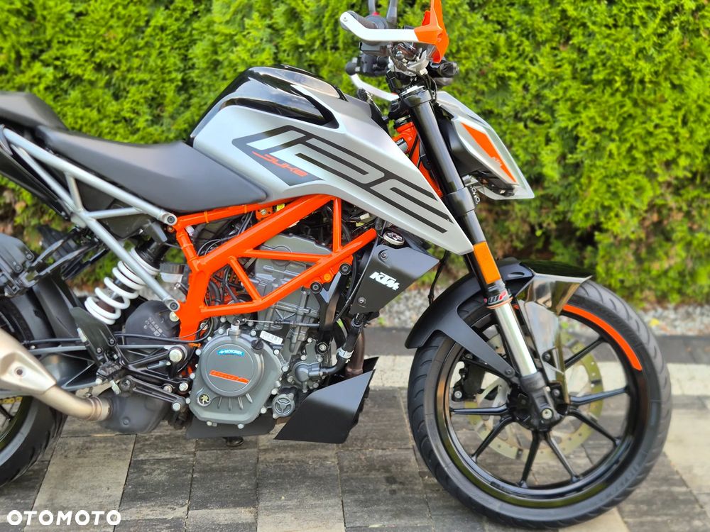 KTM Duke 125 - 8