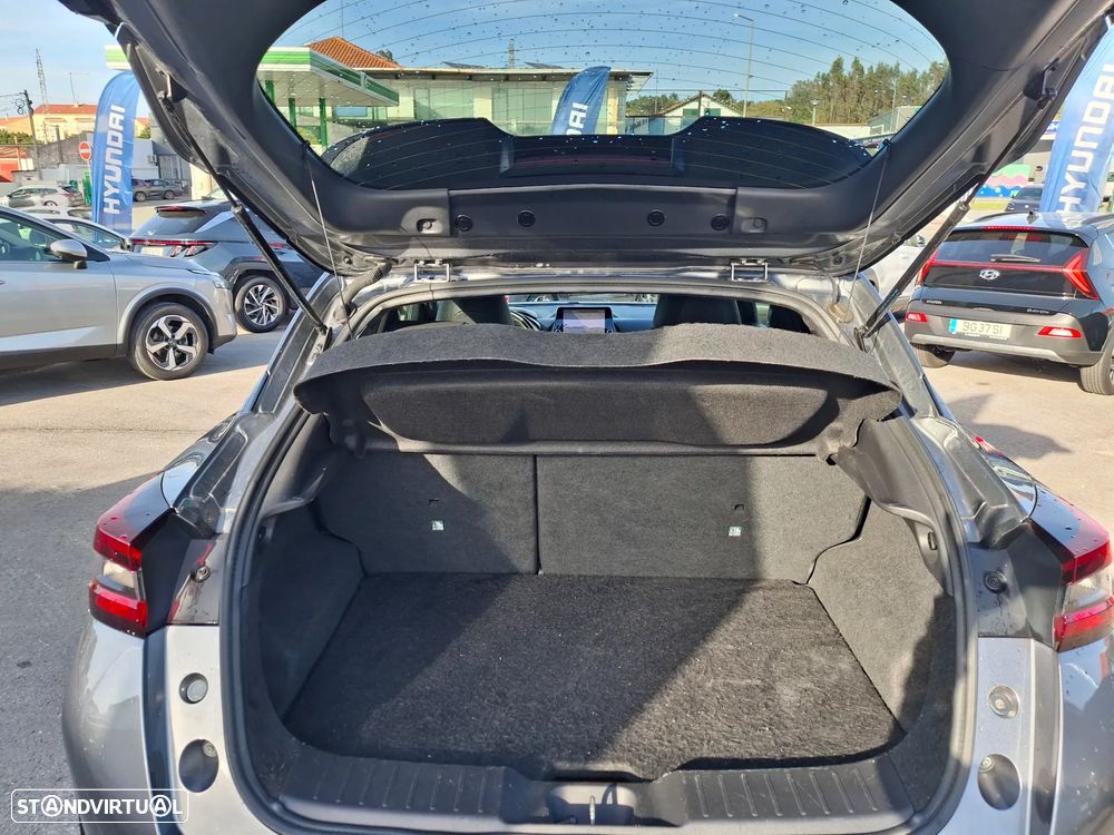 Nissan Juke 1.0 DIG-T N-Connecta NAV. DCT - 10