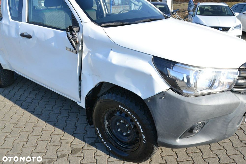 Toyota Hilux - 11