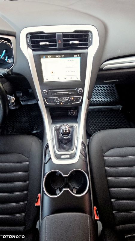 Ford Mondeo 2.0 TDCi Titanium - 17