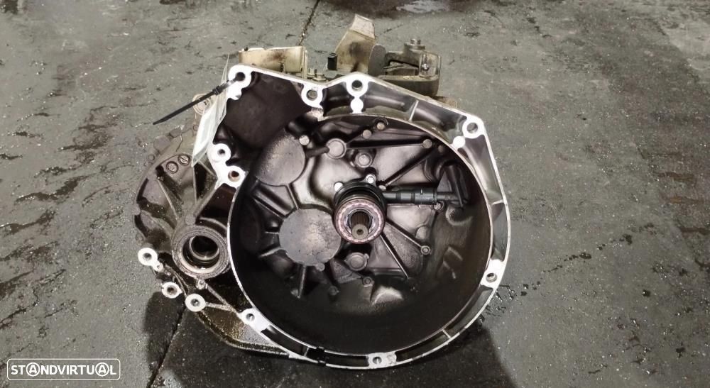 Caixa De Velocidades Ford Focus Iii  Av6r7002kg / Av6r 7002Kg - 1