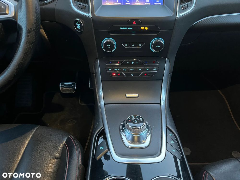 Ford S-Max 2.0 TDCi ST-Line PowerShift - 32