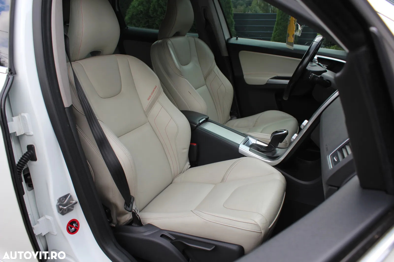 Volvo XC 60 D5 AWD Aut. Ocean Race - 6